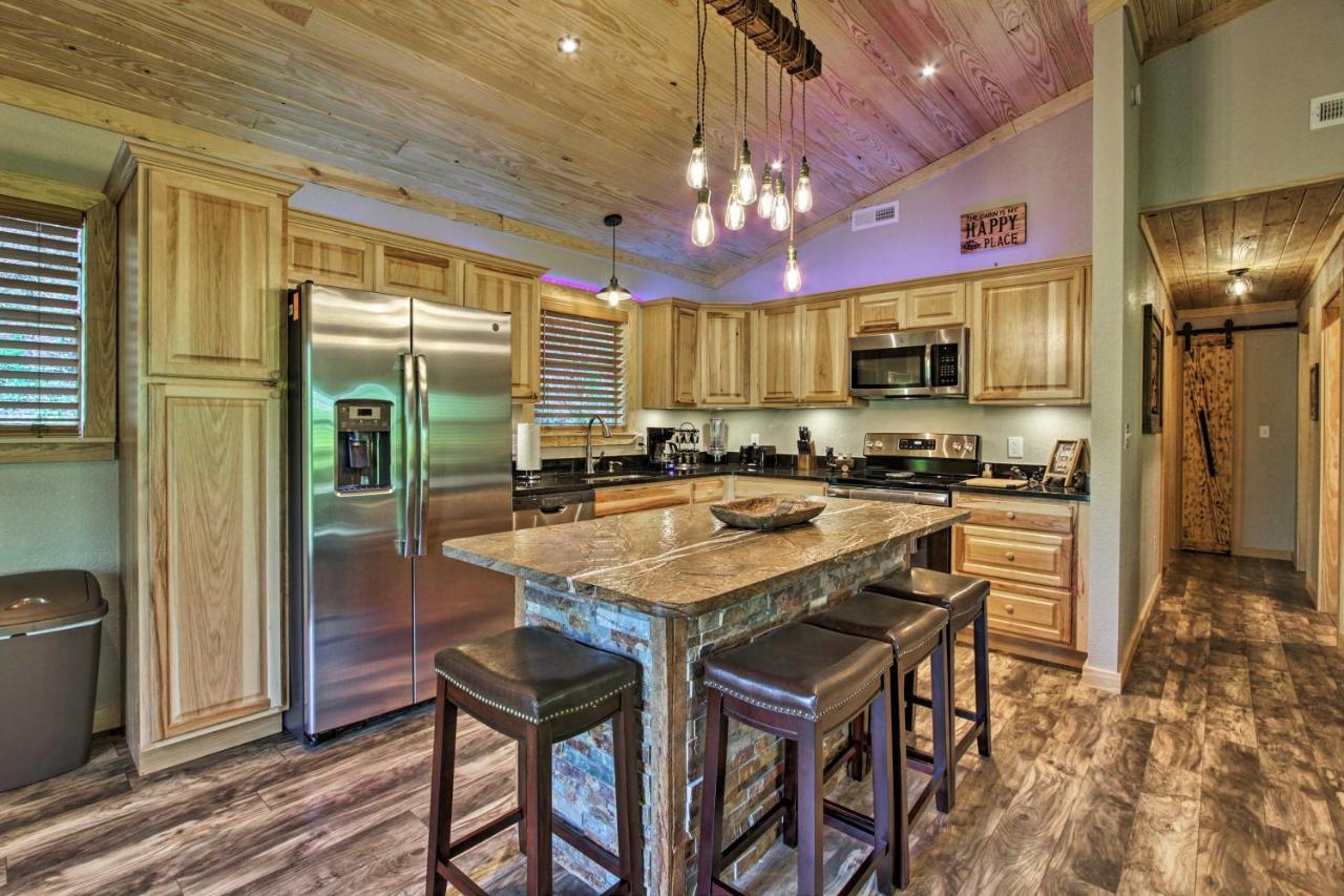 Secluded Cabin With Hot Tub, 3 Mi To Pigeon Forge! Sevierville Eksteriør billede