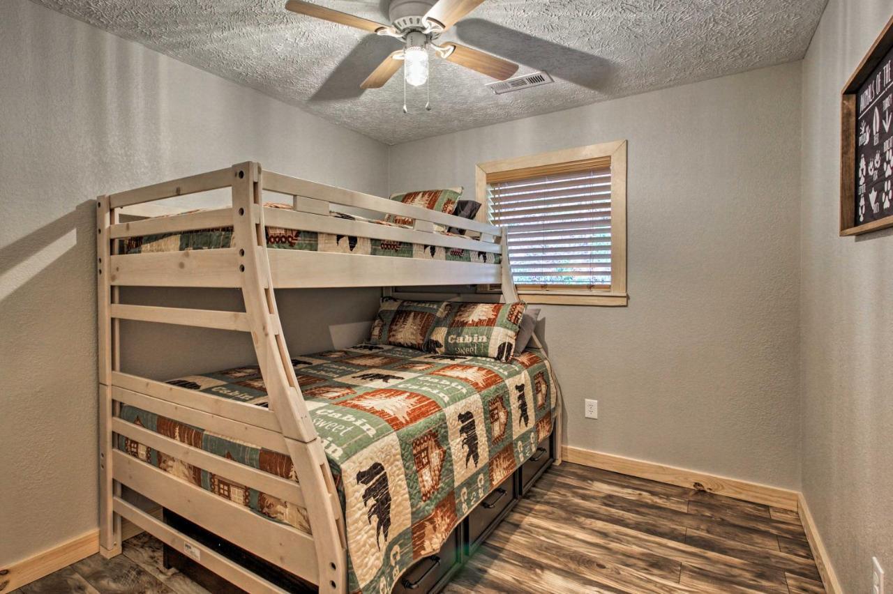 Secluded Cabin With Hot Tub, 3 Mi To Pigeon Forge! Sevierville Eksteriør billede